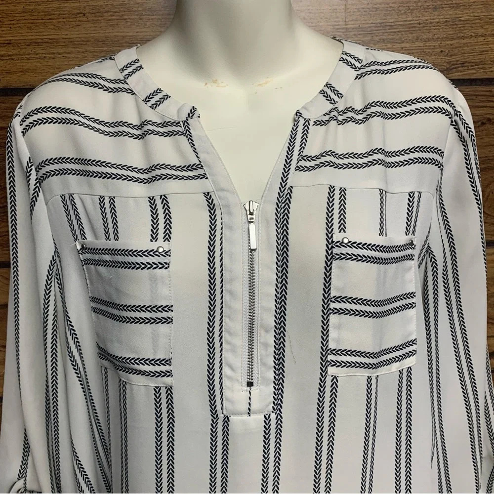 Maurice’s cream/black quarter zip blouse roll tab sleeves semi sheer size L - Picture 5 of 9